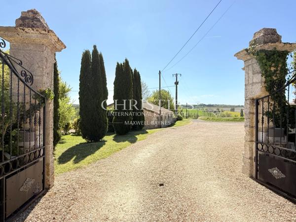 Entre Toscane et Charente – un domaine de caractère et d’exception aux horizons infinis