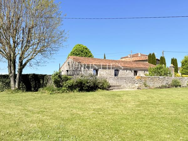 Entre Toscane et Charente – un domaine de caractère et d’exception aux horizons infinis