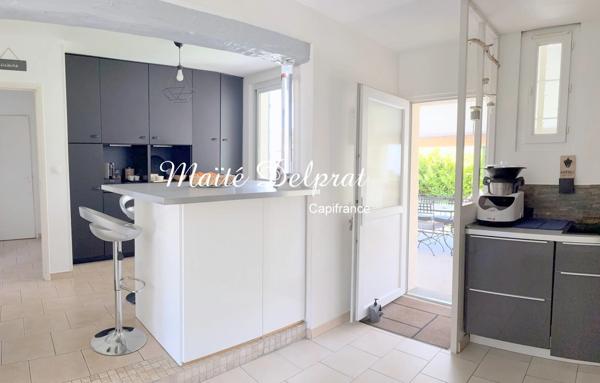 Maison en plein centre de Vedène (84) à vendre : piscine, terrasse et dépendance