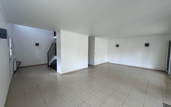 Maison à louer    7 pièces • 141 m2 Antony