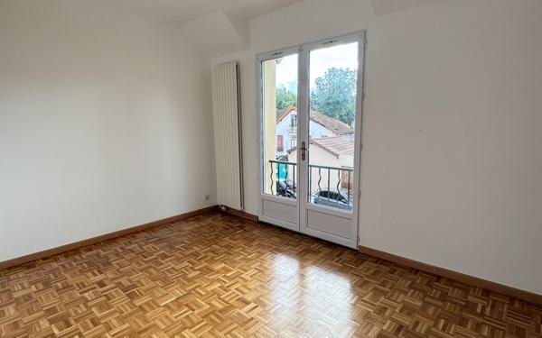 Maison à louer    7 pièces • 141 m2 Antony