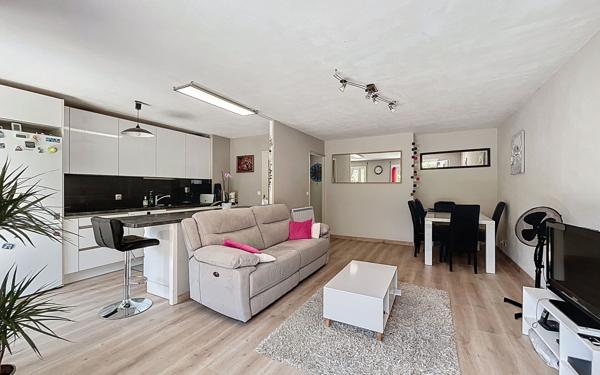 Appartement à vendre    3 pièces • 64,43 m2 Annemasse