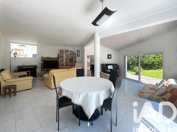 Maison à vendre 6 pièces 155 m² Dompierre-sur-Mer