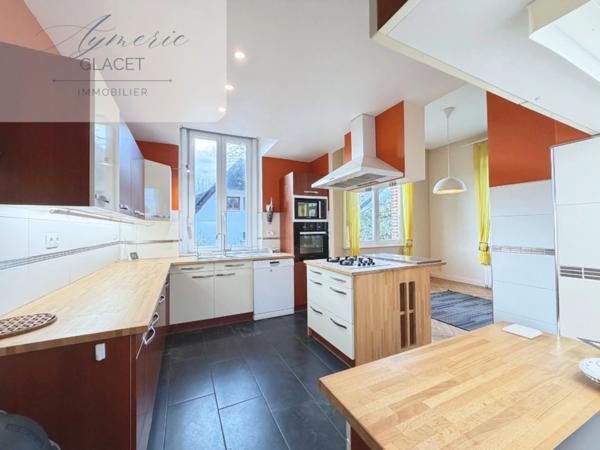 🏡MAISON INDIVIDUELLE DE CARACTÈRE – GRAND TERRAIN ARBORÉ – VOLUMES GÉNÉREUX