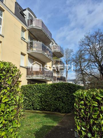 STUDIO EN PLEIN CENTRE VILLE