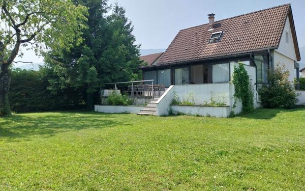 Maison à vendre    5 pièces • 132 m2 Cessy