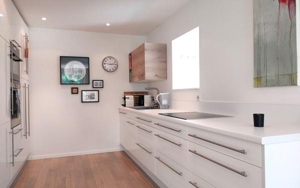 Maison à vendre    5 pièces • 132 m2 Cessy