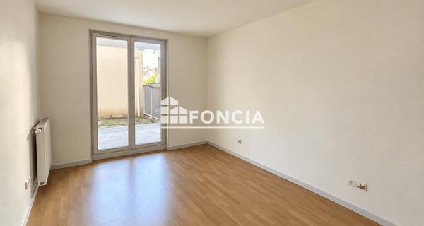 Location Appartement 3 pièces 69.1 m² - Lyon 69008