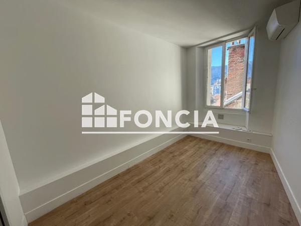 Location Appartement 3 pièces 64.8 m² - 14 RUE LAKANAL Grenoble 38000