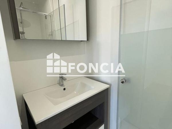 Location Appartement 3 pièces 64.8 m² - 14 RUE LAKANAL Grenoble 38000