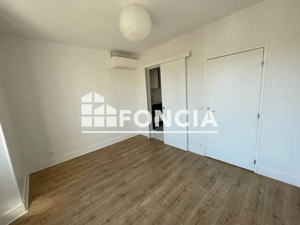 Location Appartement 3 pièces 64.8 m² - 14 RUE LAKANAL Grenoble 38000