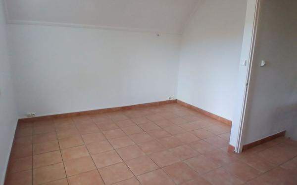 Maison à vendre    10 pièces • 270 m2 Saint-Paul