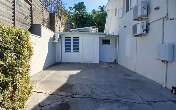 Maison à vendre    10 pièces • 270 m2 Saint-Paul