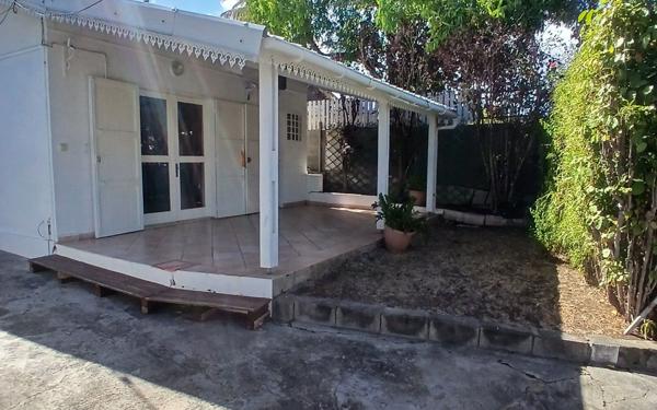 Maison à vendre    10 pièces • 270 m2 Saint-Paul