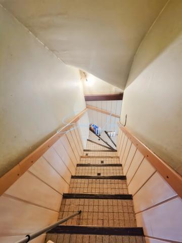 Trégunc – Maison 146 m² avec T2 indépendant, sous-sol complet et 5 580 m² de terrain au calme