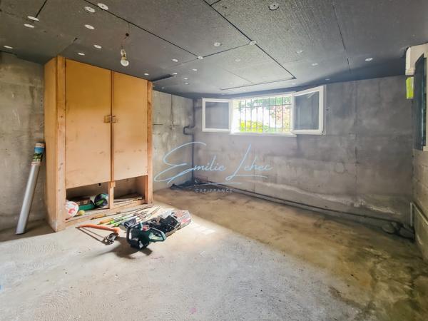 Trégunc – Maison 146 m² avec T2 indépendant, sous-sol complet et 5 580 m² de terrain au calme