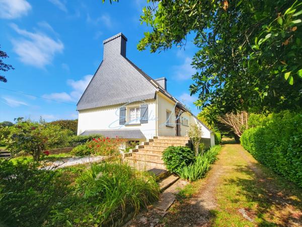 Trégunc – Maison 146 m² avec T2 indépendant, sous-sol complet et 5 580 m² de terrain au calme