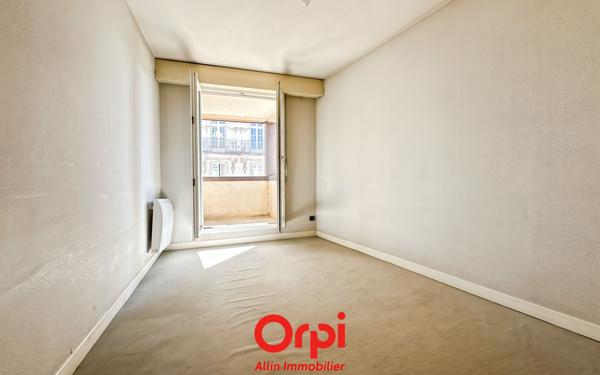 Appartement à vendre    4 pièces • 89 m2 Montluçon