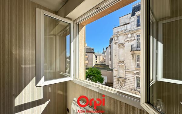 Appartement à vendre    4 pièces • 89 m2 Montluçon