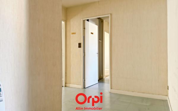 Appartement à vendre    4 pièces • 89 m2 Montluçon