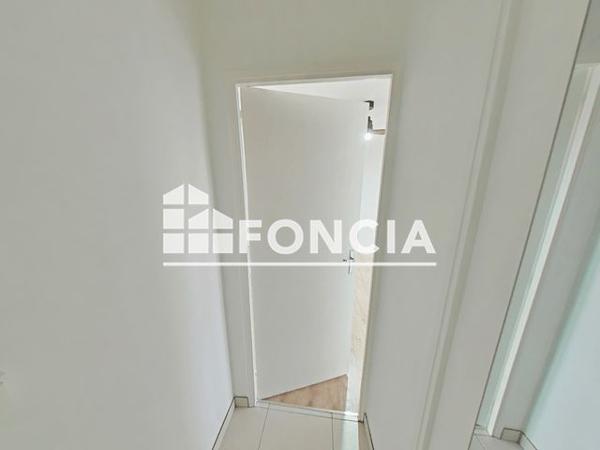 Location Appartement 4 pièces 65.6 m² - 27 A1 BOULEVARD DE L'UNIVERSITE Dijon 21000