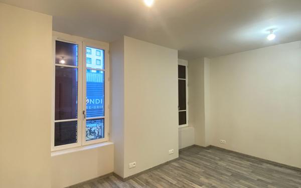 Appartement à louer    3 pièces • 83,59 m2 Brest