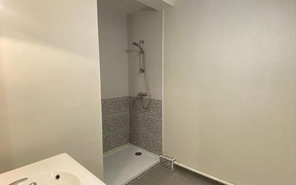 Appartement à louer    3 pièces • 83,59 m2 Brest