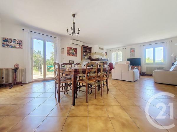 Maison à vendre  5 pièces - 151,60 m2 TRANS EN PROVENCE - 83