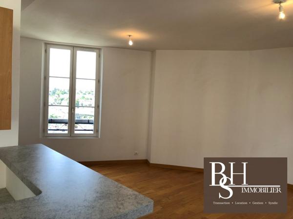 T III +CAVE + garage POITIERS - 3 pièce(s) - 81.19 m2