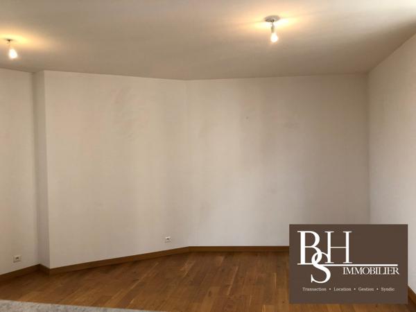 T III +CAVE + garage POITIERS - 3 pièce(s) - 81.19 m2