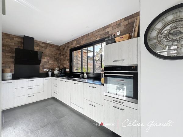 Maison à Avranches, 50300 - 11 pièces 283m²