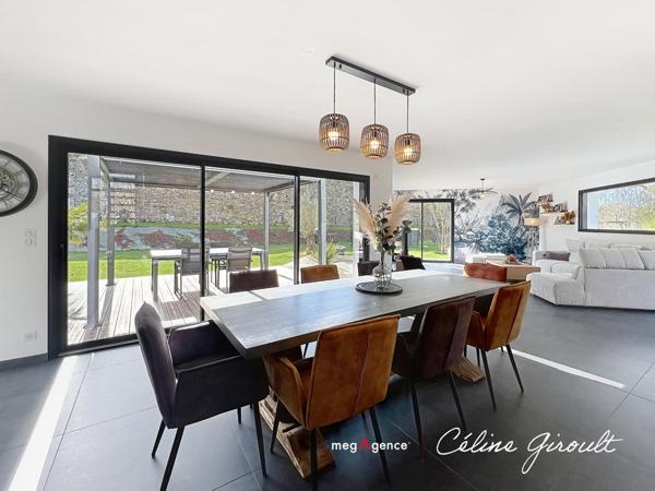 Maison à Avranches, 50300 - 11 pièces 283m²
