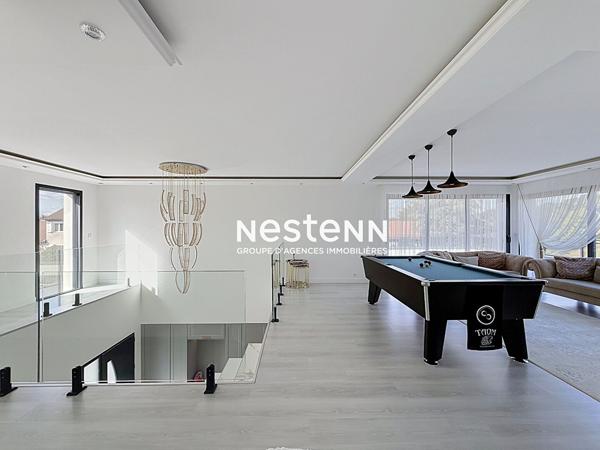 Villa contemporaine d'exception de 245 m² avec piscine située à Joué-lès-Tours ? Proche Lac