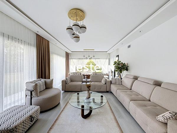 Villa contemporaine d'exception de 245 m² avec piscine située à Joué-lès-Tours ? Proche Lac
