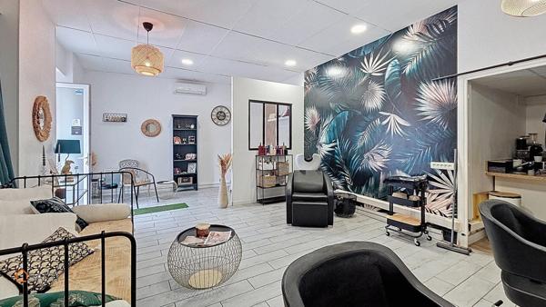 Immeuble de rapport avec appartement et local commercial