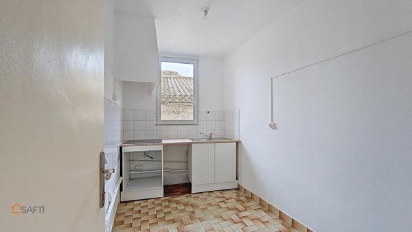 Immeuble de rapport avec appartement et local commercial