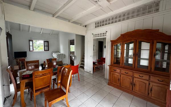 Maison à vendre    4 pièces •  Le Moule