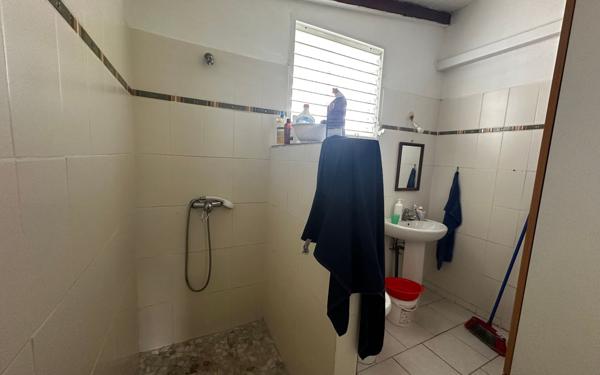 Maison à vendre    4 pièces •  Le Moule
