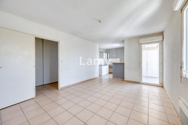 Parking + appartement + parking