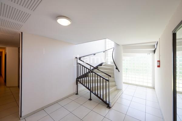 Parking + appartement + parking