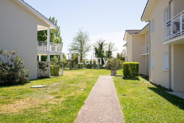 Parking + appartement + parking