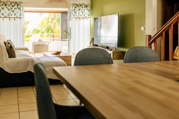 Appartement à vendre 4 pièces Duplex Chemin Summer résidence Bassin Bleu SAINT GILLES LES BAINS (974)