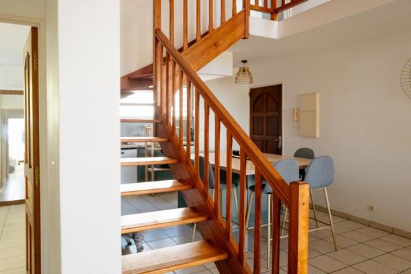 Appartement à vendre 4 pièces Duplex Chemin Summer résidence Bassin Bleu SAINT GILLES LES BAINS (974)