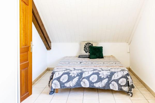 Appartement à vendre 4 pièces Duplex Chemin Summer résidence Bassin Bleu SAINT GILLES LES BAINS (974)