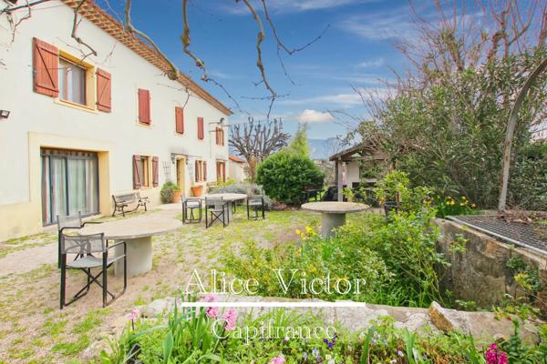 Maison à vendre 10 pièces AUBAGNE (13)
