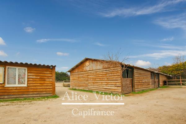 Maison à vendre 10 pièces AUBAGNE (13)