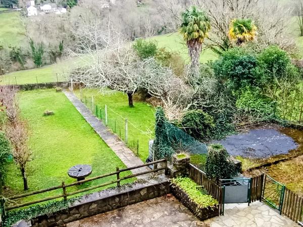 Oloron-Sainte-Marie (64400) APPARTEMENT 120M² QUARTIER HISTORIQUE SAINTE CROIX - GARAGE - JARDIN - TERRASSE