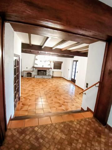 Oloron-Sainte-Marie (64400) APPARTEMENT 120M² QUARTIER HISTORIQUE SAINTE CROIX - GARAGE - JARDIN - TERRASSE