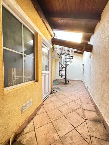 MAISON DE VILLAGE 200 m²