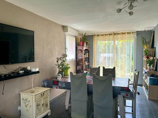 Maison Riorges  proche collège